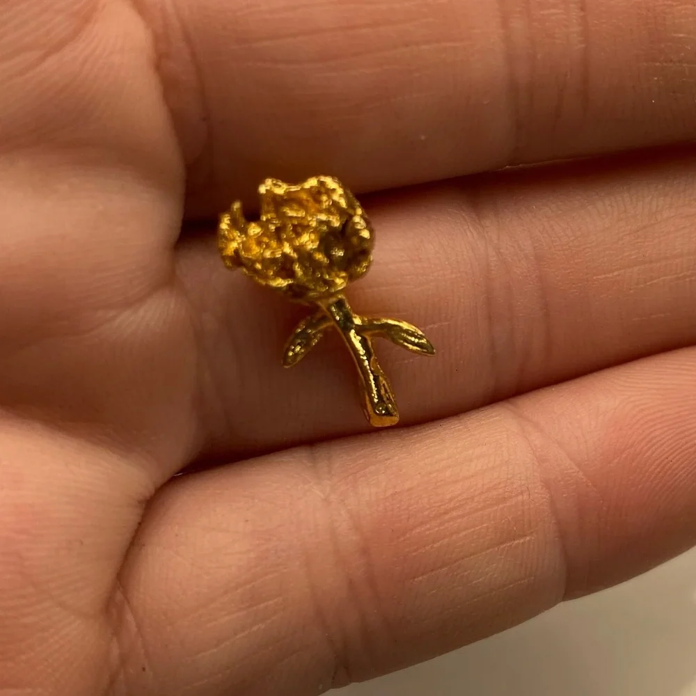 Mid Century Modern Vintage Gold Tone Floral Flower Pin Brooch